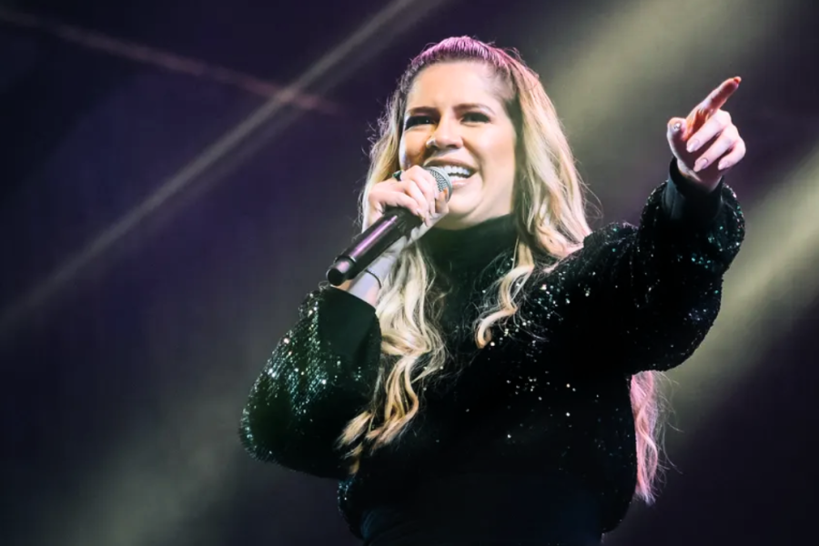 De acordo com podcast, Marília Mendonça fazia música até dormindo